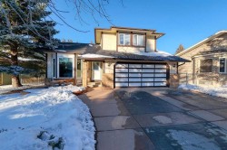 617 Sunmills Drive SE Calgary, AB T2X 2Y9