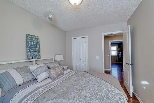 617 Sunmills Drive Se, Calgary, AB - Indoor Photo Showing Bedroom