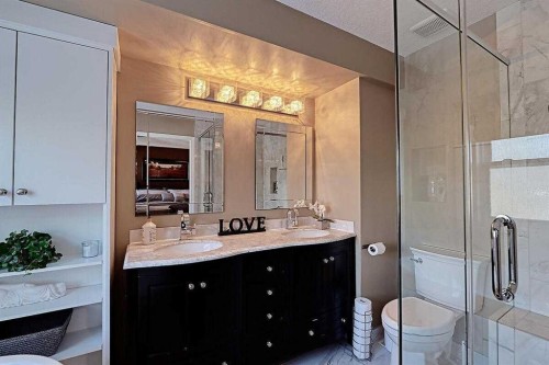 617 Sunmills Drive Se, Calgary, AB - Indoor Photo Showing Bathroom