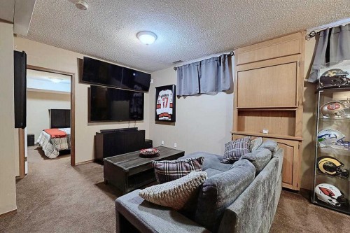 617 Sunmills Drive Se, Calgary, AB - Indoor