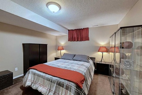 617 Sunmills Drive Se, Calgary, AB - Indoor Photo Showing Bedroom