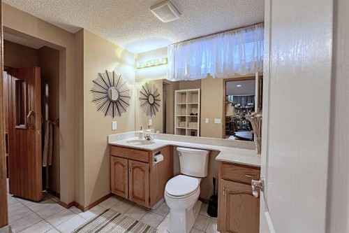 617 Sunmills Drive Se, Calgary, AB - Indoor