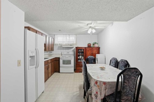 5224 5 Avenue Se, Calgary, AB - Indoor