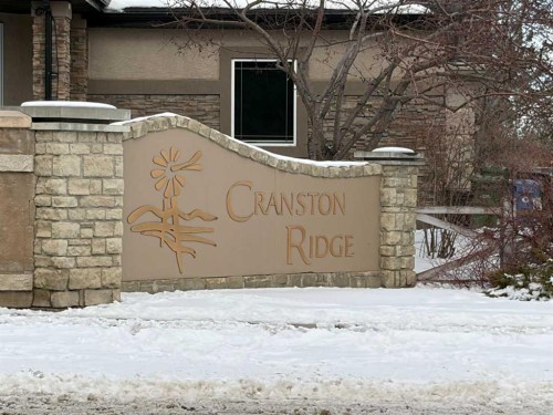 95 Cranleigh Gardens Se, Calgary, AB - Outdoor