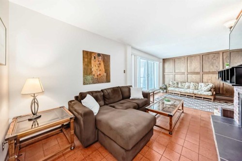 201-512 Cedar Crescent Sw, Calgary, AB - Indoor Photo Showing Living Room
