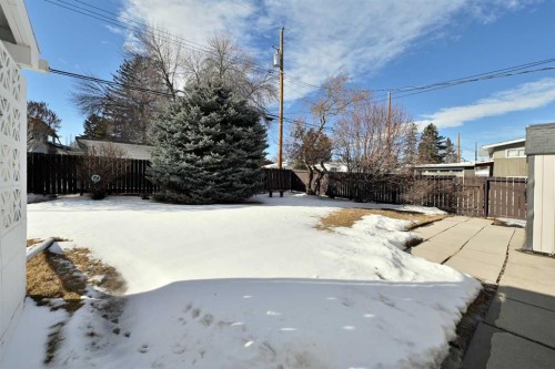 7703 5 Street Sw, Calgary, AB - Outdoor