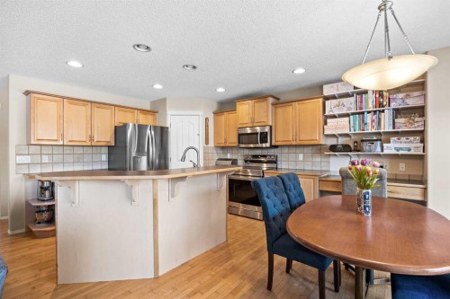 83 Cougarstone Way Sw, Calgary, AB - Indoor