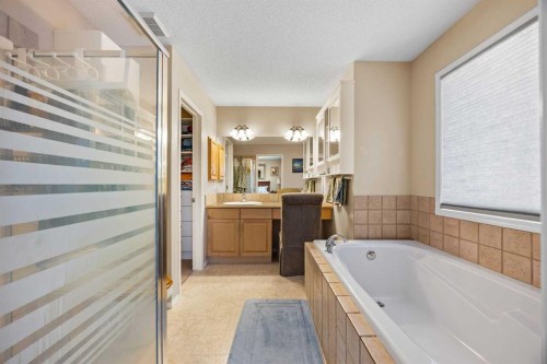 83 Cougarstone Way Sw, Calgary, AB - Indoor Photo Showing Bathroom