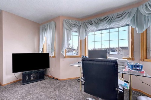 433 Coral Springs Place Ne, Calgary, AB - Indoor Photo Showing Office