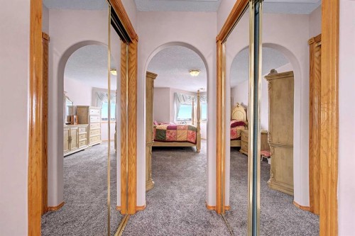 433 Coral Springs Place Ne, Calgary, AB - Indoor