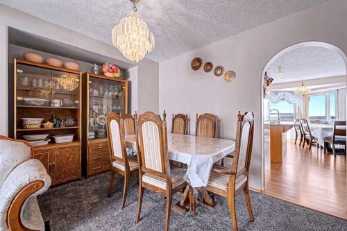 433 Coral Springs Place Ne, Calgary, AB - Indoor Photo Showing Dining Room