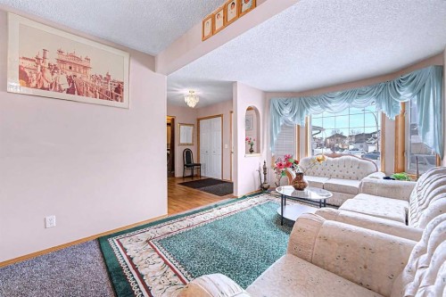 433 Coral Springs Place Ne, Calgary, AB - Indoor