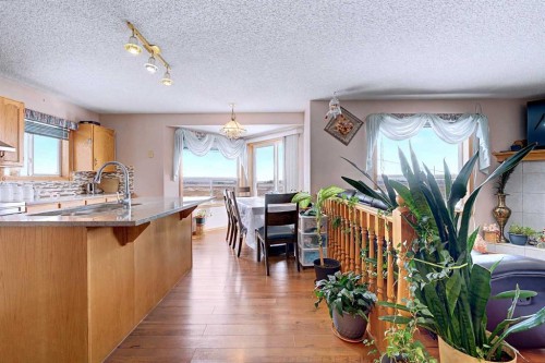 433 Coral Springs Place Ne, Calgary, AB - Indoor