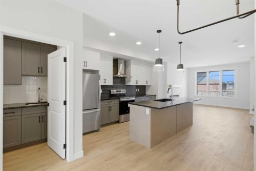 35 Belvedere Crescent Se, Calgary, AB - Indoor Photo Showing Kitchen With Upgraded Kitchen