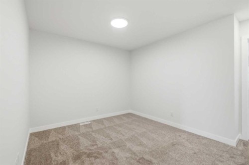 35 Belvedere Crescent Se, Calgary, AB - Indoor Photo Showing Other Room