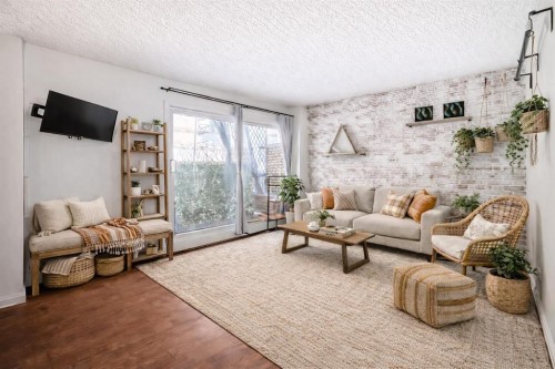 208-1222 13 Avenue SW Calgary, AB T3C 0T1