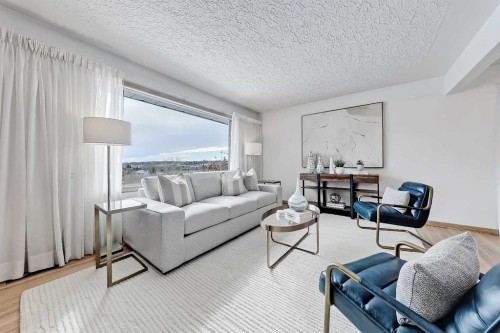 13 Hawthorne Crescent Nw, Calgary, AB - Indoor Photo Showing Living Room