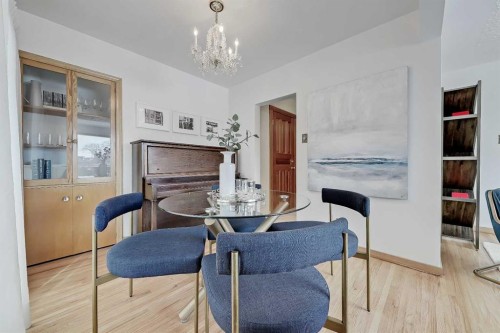 13 Hawthorne Crescent Nw, Calgary, AB - Indoor Photo Showing Dining Room