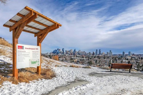 13 Hawthorne Crescent Nw, Calgary, AB - Outdoor With View