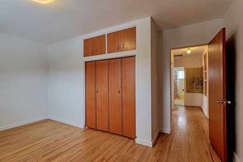 75 Wildwood Drive Sw, Calgary, AB - Indoor Photo Showing Other Room