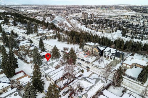 75 Wildwood Drive Sw, Calgary, AB - Outdoor