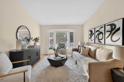 315 Woodhaven Place SW Calgary, AB T2W 5P4