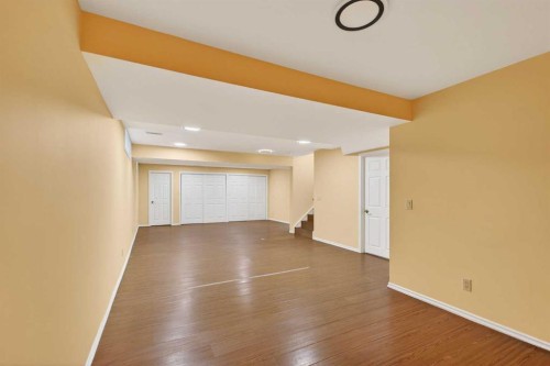 315 Woodhaven Place Sw, Calgary, AB - Indoor Photo Showing Other Room
