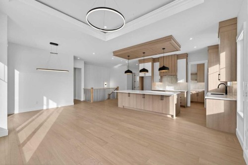 32 Lakes Estates Circle, Strathmore, AB - Indoor Photo Showing Kitchen With Upgraded Kitchen