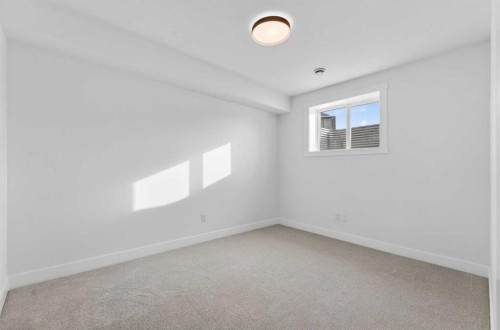 32 Lakes Estates Circle, Strathmore, AB - Indoor Photo Showing Other Room