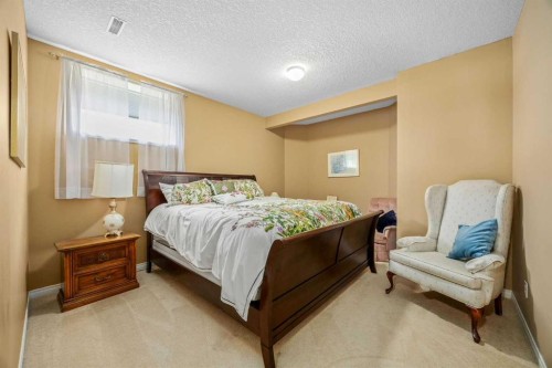 118 Eagleview Heights, Cochrane, AB - Indoor Photo Showing Bedroom
