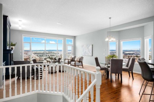 118 Eagleview Heights, Cochrane, AB - Indoor Photo Showing Dining Room