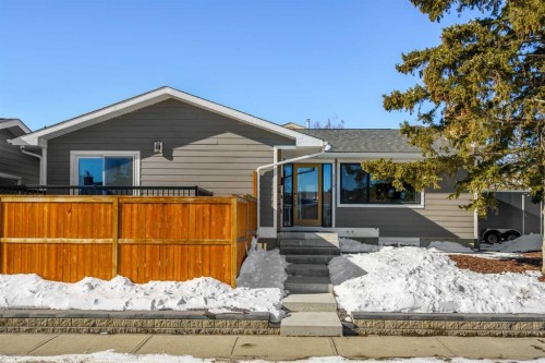 119 Silvercreek Close Nw, Calgary, AB - Outdoor
