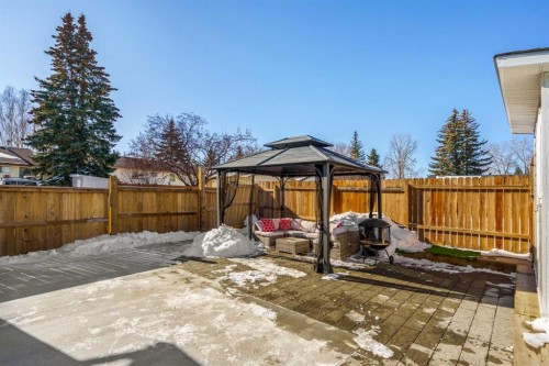 119 Silvercreek Close Nw, Calgary, AB - Outdoor With Backyard