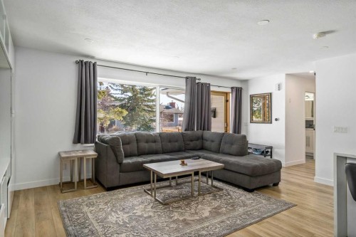 119 Silvercreek Close Nw, Calgary, AB - Indoor Photo Showing Living Room