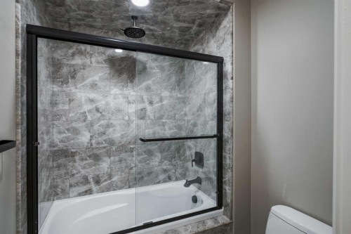 90 Silverado Ranch Way Sw, Calgary, AB - Indoor Photo Showing Bathroom