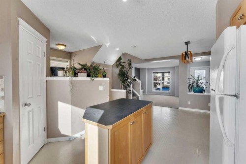 440 Prestwick Circle Se, Calgary, AB - Indoor