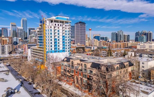 402-1730 5A Street Sw, Calgary, AB - Outdoor With View
