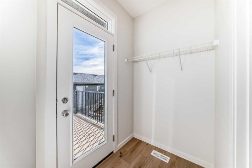 138 Lanark Gate Se, Airdrie, AB - Indoor