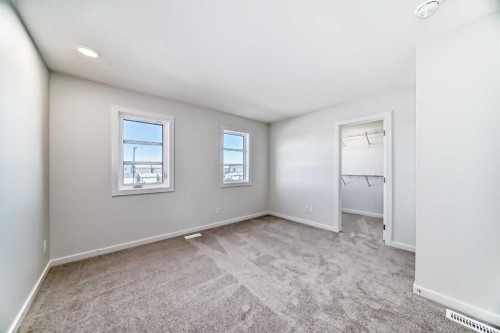 138 Lanark Gate Se, Airdrie, AB - Indoor Photo Showing Other Room