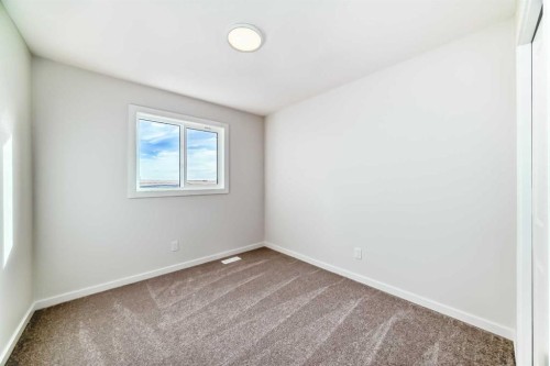 138 Lanark Gate Se, Airdrie, AB - Indoor Photo Showing Other Room