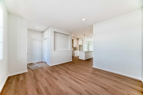 138 Lanark Gate Se, Airdrie, AB - Indoor Photo Showing Other Room