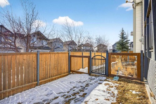 46 Heritage Landing, Cochrane, AB - Outdoor