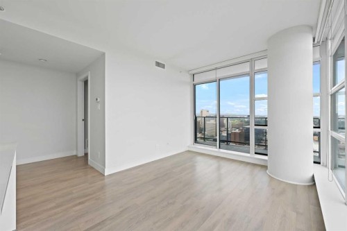 2702-1122 3 Street Se, Calgary, AB - Indoor Photo Showing Other Room