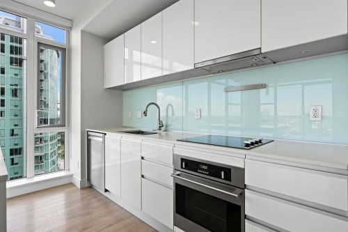 2702-1122 3 Street Se, Calgary, AB - Indoor Photo Showing Kitchen With Upgraded Kitchen