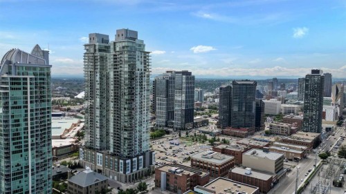 2702-1122 3 Street Se, Calgary, AB - Outdoor With View