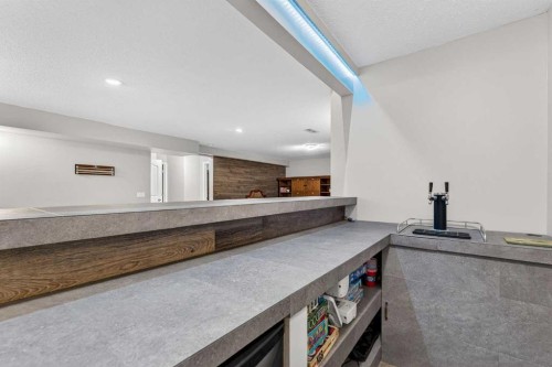 133 Cimarron Drive, Okotoks, AB - Indoor Photo Showing Kitchen