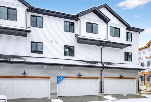 120-1750 Rangeview Drive Se, Calgary, AB - Outdoor With Exterior