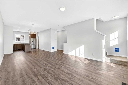 117-1750 Rangeview Drive Se, Calgary, AB - Indoor