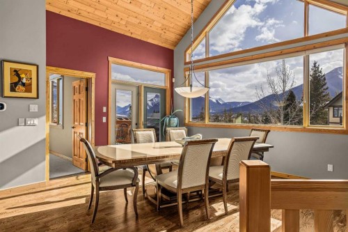116-210 Hubman Landing, Canmore, AB - Indoor Photo Showing Dining Room