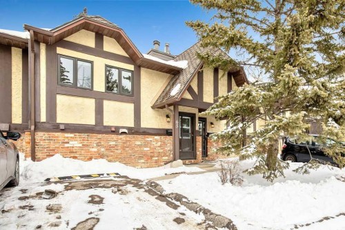 65 Storybook Gardens NW Calgary, AB T3G 1Y7
